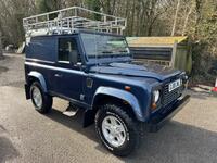 LAND ROVER DEFENDER