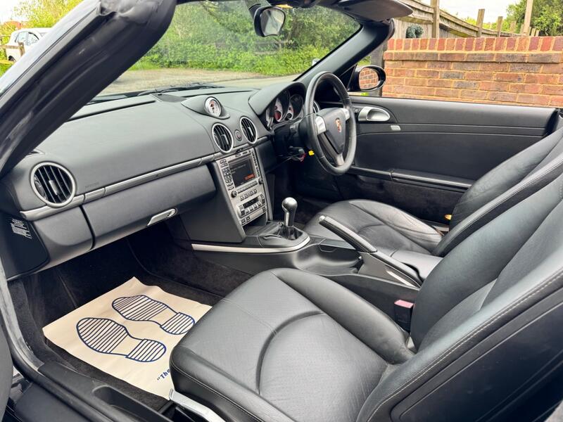 PORSCHE BOXSTER