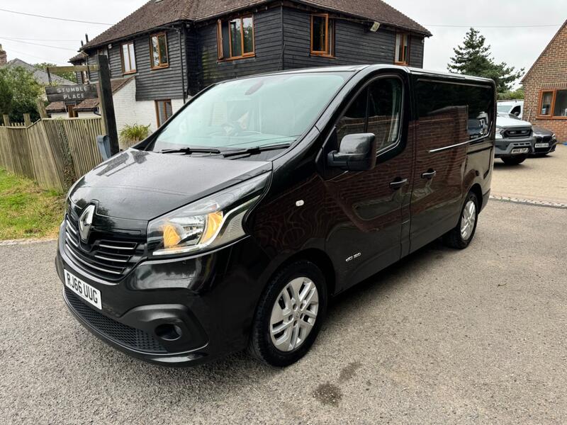 RENAULT TRAFIC
