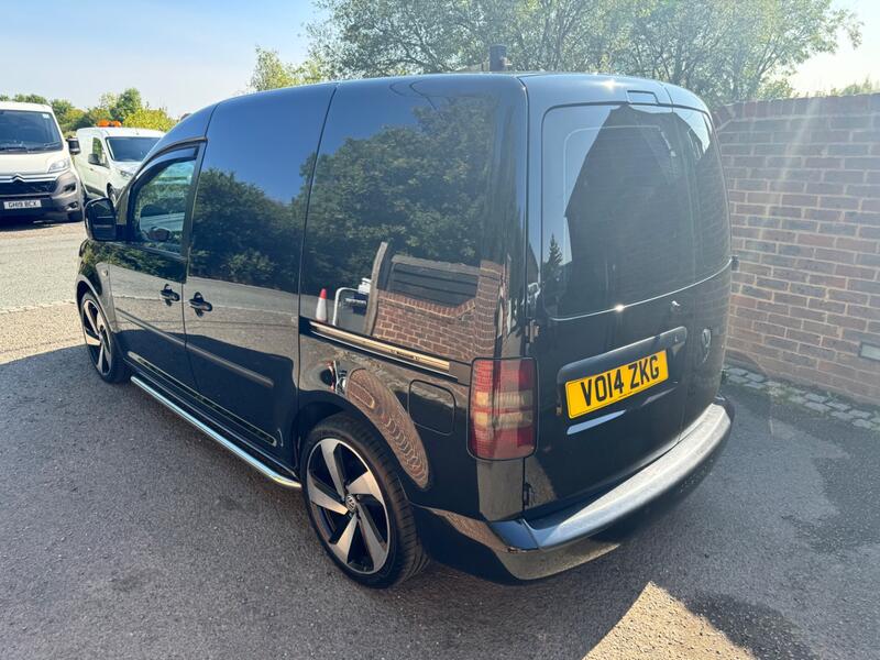 VOLKSWAGEN CADDY