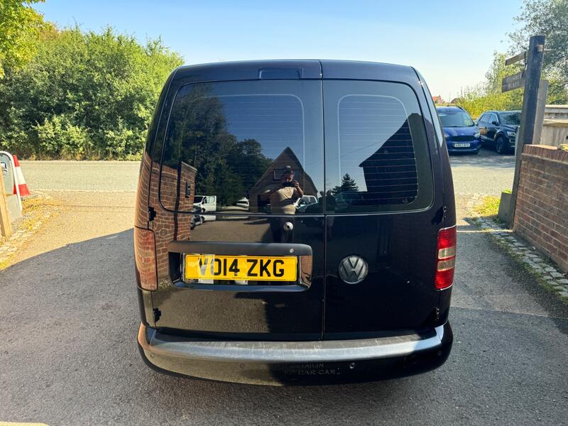VOLKSWAGEN CADDY
