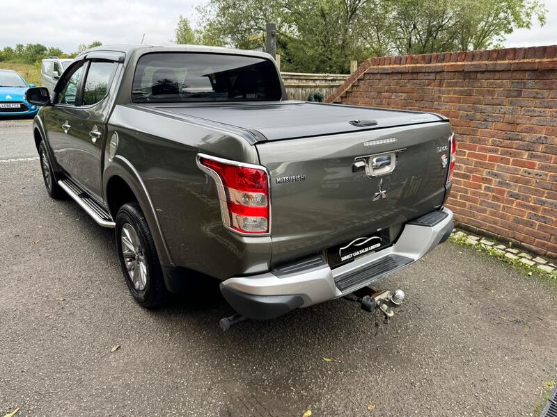MITSUBISHI L200