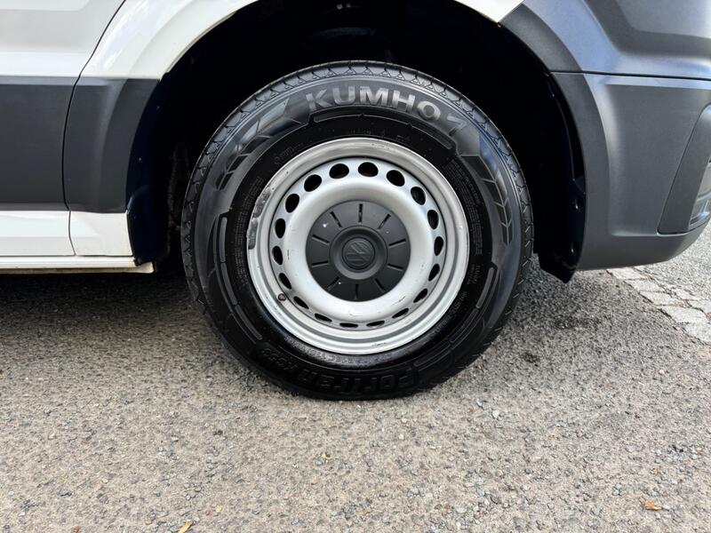 VOLKSWAGEN CRAFTER