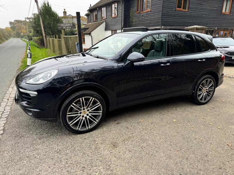 PORSCHE CAYENNE