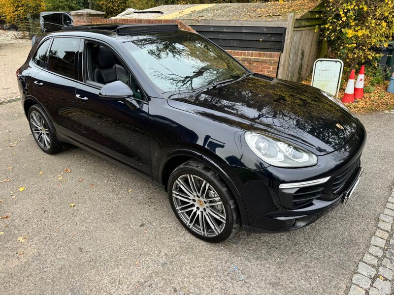 PORSCHE CAYENNE