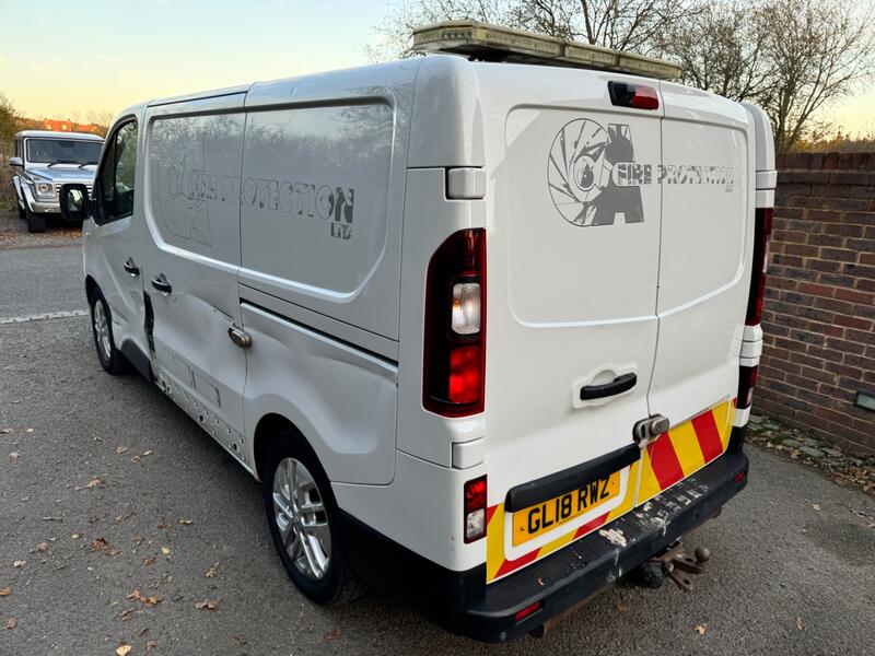 RENAULT TRAFIC