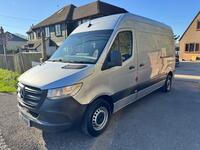 MERCEDES-BENZ SPRINTER