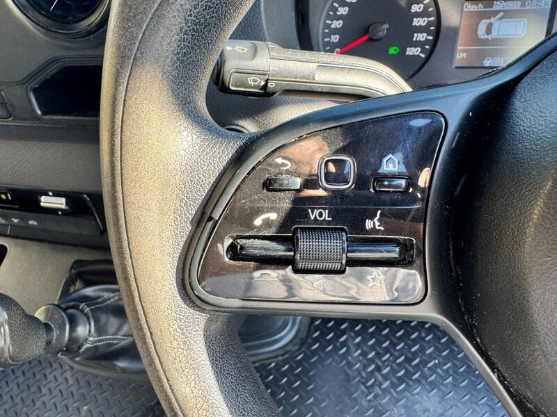 MERCEDES-BENZ SPRINTER