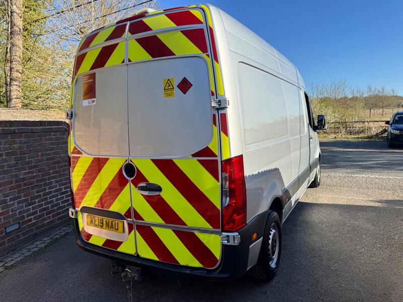 MERCEDES-BENZ SPRINTER