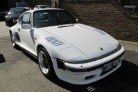 PORSCHE 911 CLASSIC