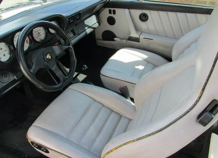 PORSCHE 911 CLASSIC