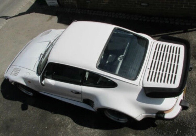 PORSCHE 911 CLASSIC