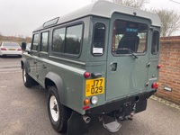 LAND ROVER DEFENDER 110