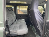 LAND ROVER DEFENDER 110