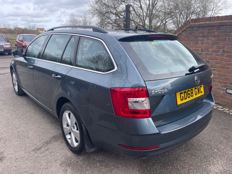 SKODA OCTAVIA