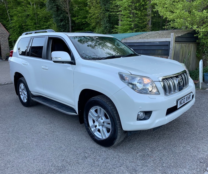 TOYOTA LAND CRUISER