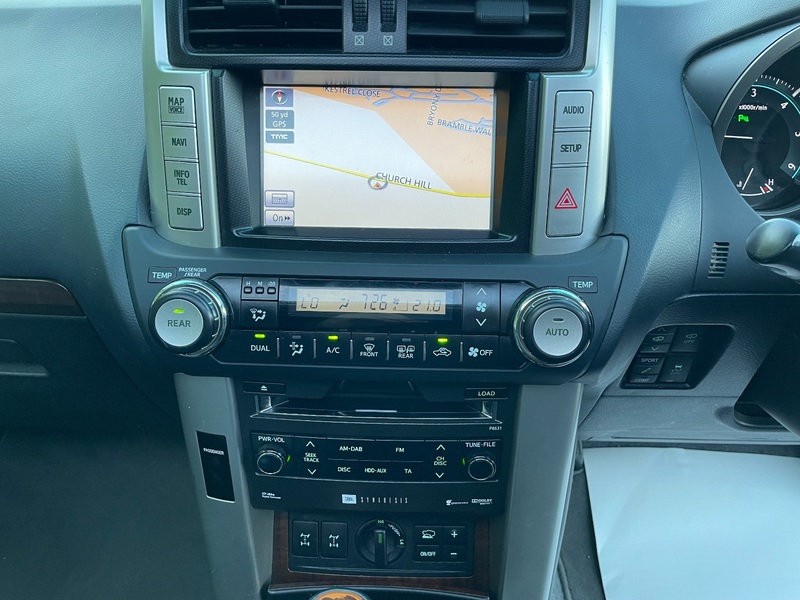 TOYOTA LAND CRUISER