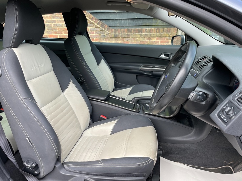VOLVO C30
